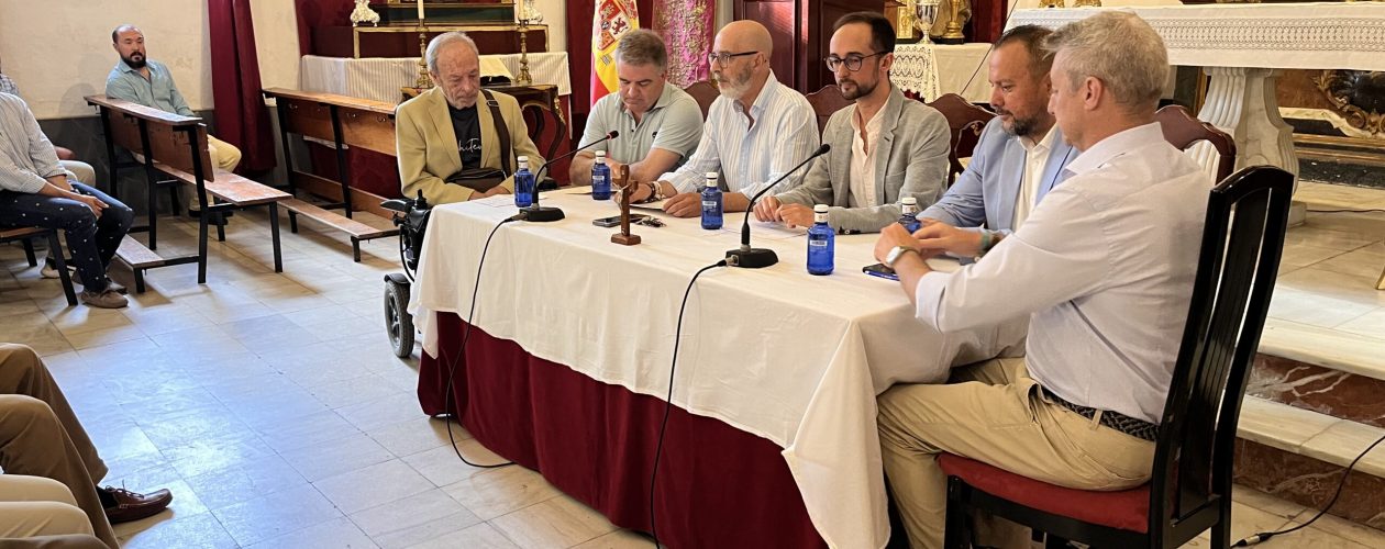 Mesa redonda sobre la historia de nuestra hermandad